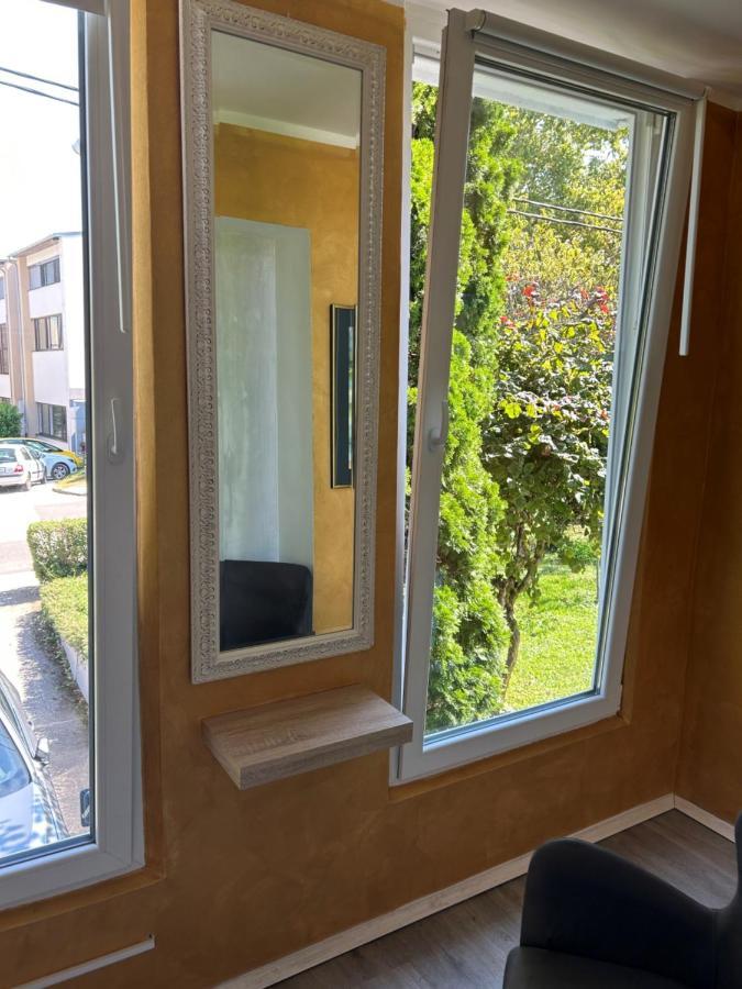 נובו מסטו Apartment Gal מראה חיצוני תמונה
